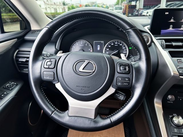一手美車 ! 菁英版 ! 豪華休旅車 ! 認證車 ! 全額貸款 !  第11張相片