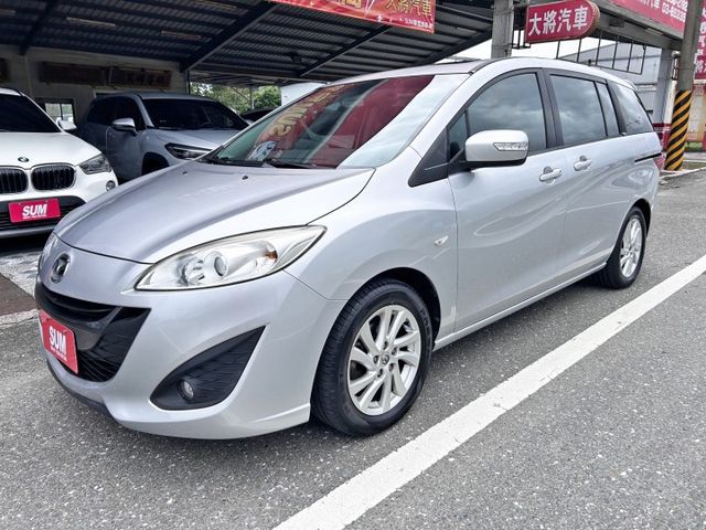 一手美車 ! 7人座 ! 超低里程僅跑7萬 ! 尊爵版 ! 認證車 ! 全額貸款 !  第4張相片