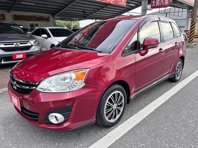 一手美車 ! 超低里程僅跑2萬 ! 車況如新車 ! 第三方認證車 ! 全額貸款 !  第4張相片
