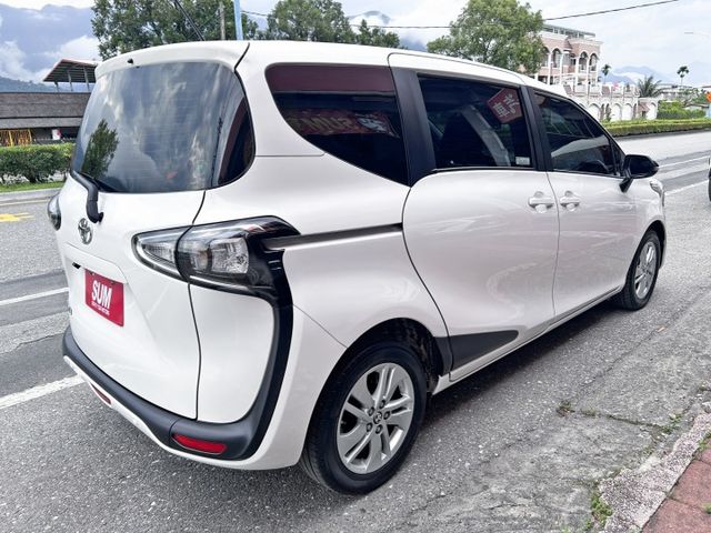 一手美車 ! 1.8豪華五人座 ! 超大空間 ! 認證車 ! 全額貸款 !  第5張相片