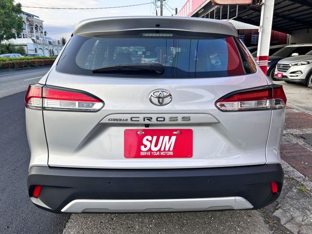 一手美車 ! 冠軍暢銷休旅車 ! 全台最低價 ! 原鈑件 ! 第三方認證 ! 全額貸款 !  第7張相片