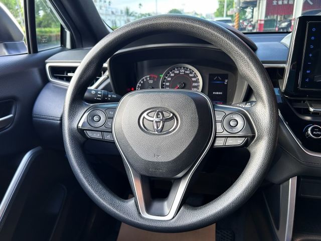 一手美車 ! 冠軍暢銷休旅車 ! 全台最低價 ! 原鈑件 ! 第三方認證 ! 全額貸款 !  第9張相片