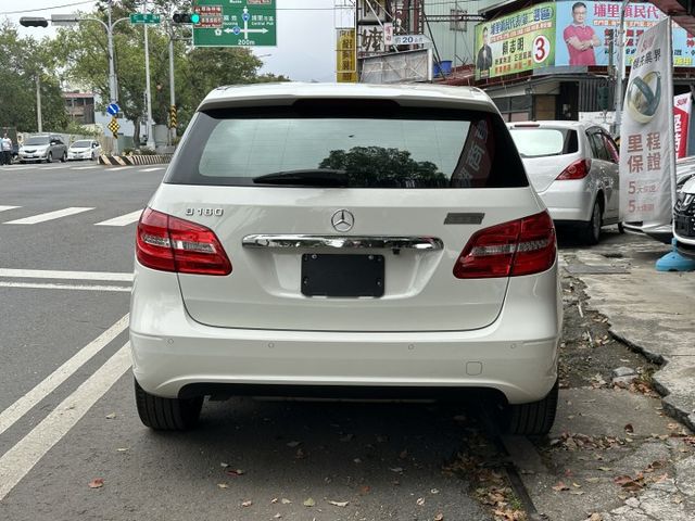 漂亮車/渦輪增壓/定速/換檔撥片/藍芽/音響快控/倒車顯影  第6張相片