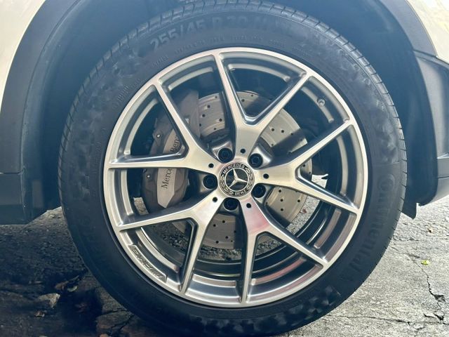原鈑件認證歡迎索取 有跟車、配備多、AMG點進來看配備表  第17張相片