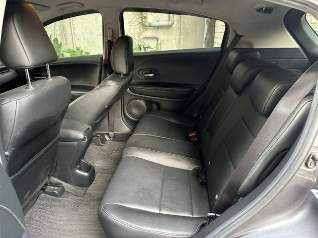 全車原鈑件 剛到店美容認證中  第3張相片