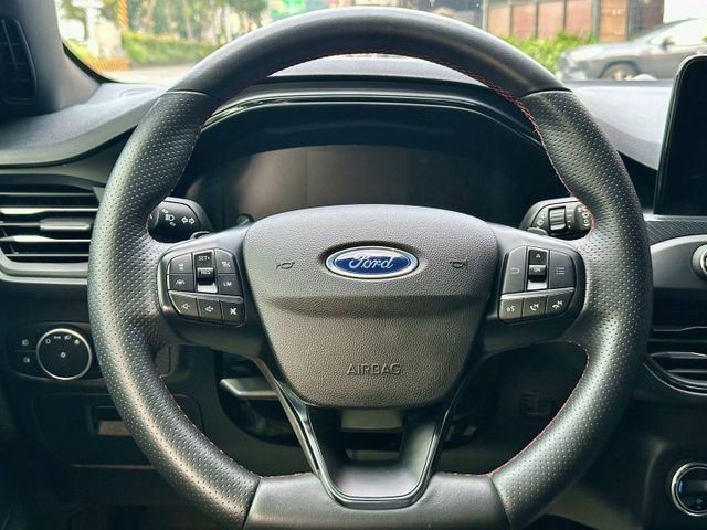 (剛到店認證中漂亮車)LV2自動跟車/B&0音響/HUD抬頭顯示器/APPLE CARPLAY  第10張相片