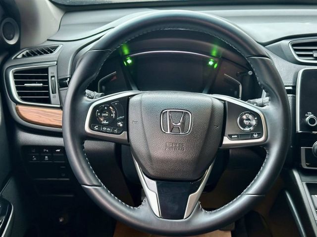 (原鈑件)S版 迎風面、大燈、車頂貼膜/全景天窗/自動跟車/ 車道維持/無線充電/盲點/電尾門/免鑰匙  第12張相片