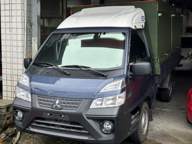 原鈑件/一手車/五面蓬布超新/手排/全網跑最少/美容中  第1張相片