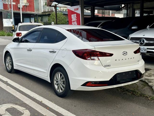 一手車/原鈑件/ LED尾燈/LED日行燈/LED尾燈/後視鏡方向指示燈/後霧燈  第6張相片