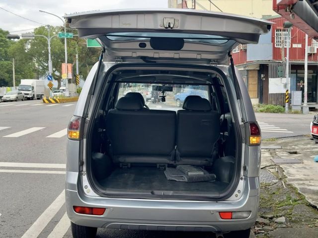 原鈑件/低里程/免鑰匙/後座出風口  第7張相片