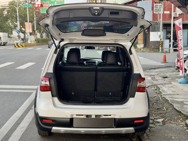 原鈑件認證車/新車氣氛/大空間  第7張相片