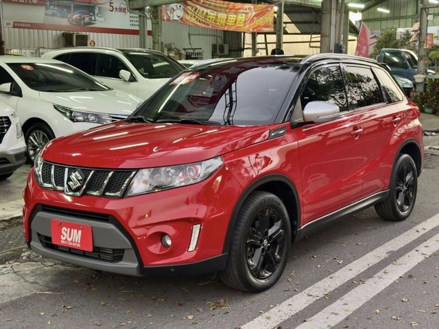 原鈑件4WD/LED日行燈/LED頭燈(感應式)/換檔撥片/方向盤快控鍵/恆溫空調/藍芽/免鑰匙啟動/摸門  第1張相片