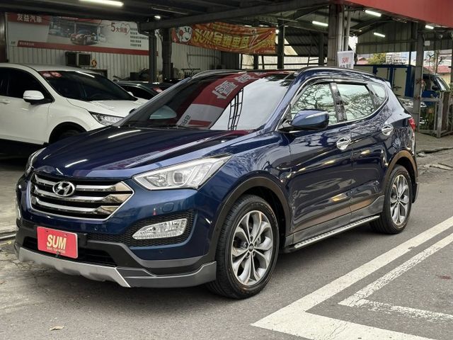 原鈑件/全景天窗/LED日行燈+尾燈/恆溫/電收後視鏡/二台電視/HID頭燈/免鑰匙/定速/雙前電動椅帶加熱/電尾門  第1張相片