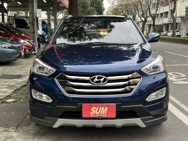 原鈑件/全景天窗/LED日行燈+尾燈/恆溫/電收後視鏡/二台電視/HID頭燈/免鑰匙/定速/雙前電動椅帶加熱/電尾門  第2張相片