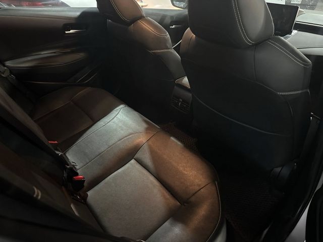 原鈑件認證/豪華/一手車/自動跟車系統/車道維持/恆溫/光感應頭燈  第3張相片