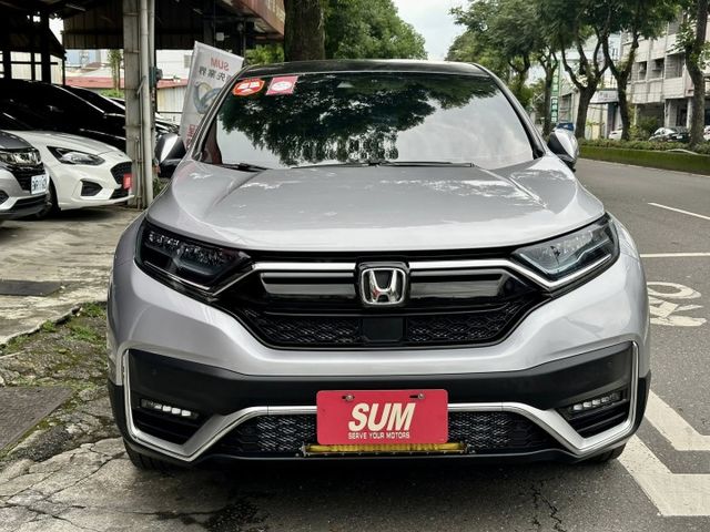 (原鈑件)S版 迎風面、大燈、車頂貼膜/全景天窗/自動跟車/ 車道維持/無線充電/盲點/電尾門/免鑰匙  第2張相片