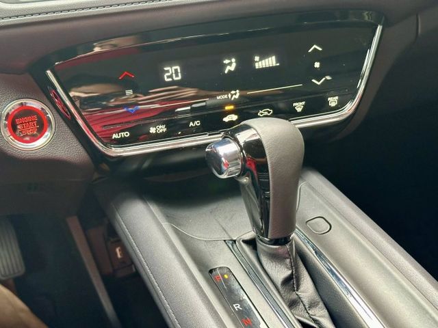 原鈑件一手車/LED日行燈/換檔撥片/免鑰匙/摸門/方向盤快播/電收後視鏡/恆溫/LED尾燈  第12張相片
