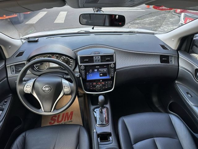 認證中/認證車/盲點/抬頭顯示器/LED日行燈/藍芽主機/免鑰匙/摸門/恆溫/定速  第7張相片