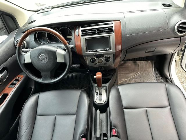 公司代步車/稀有1.8cc/7人座/抬頭顯示器/音響主機/免鑰匙/前霧燈/自動大燈/摸門/三排座椅/恆溫空調  第8張相片