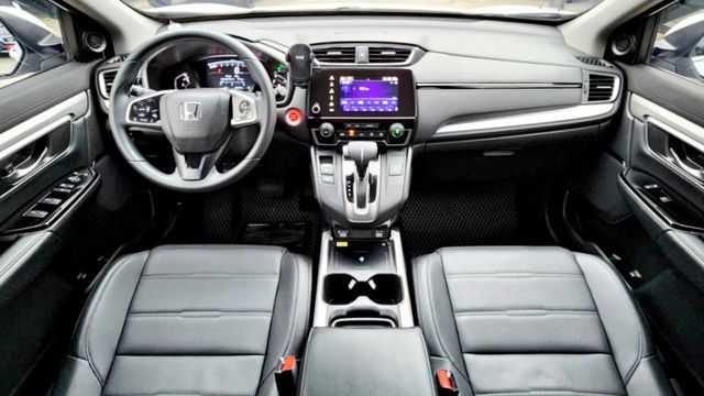 2022年 CR-V  VTI-S 1.5L 8安 自動跟車 換檔撥片 衛星導航 倒車顯影 電尾門 小CC數 省稅金  第4張相片