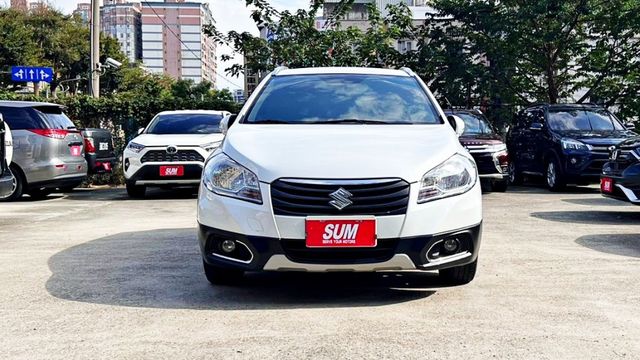 2016年 SX4 1.6L~低里程僅跑6萬多公里~7安~I-KEY~換檔撥片~雙區恆溫~定速~循跡防滑~可全額貸  第2張相片