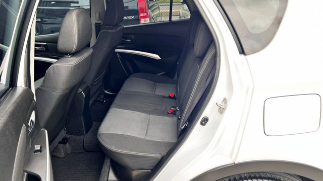 2016年 SX4 1.6L~低里程僅跑6萬多公里~7安~I-KEY~換檔撥片~雙區恆溫~定速~循跡防滑~可全額貸  第6張相片
