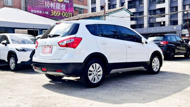 2016年 SX4 1.6L~低里程僅跑6萬多公里~7安~I-KEY~換檔撥片~雙區恆溫~定速~循跡防滑~可全額貸  第20張相片