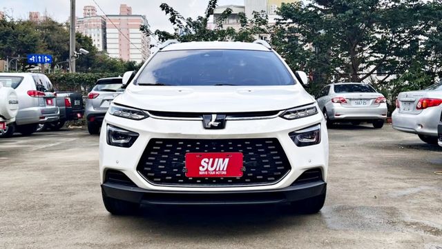 2020年 納智捷 URX 1.8L 5人座 12吋螢幕 自動跟車 360環景 電尾門 結合現代科技與安全配備的一台好車  第2張相片