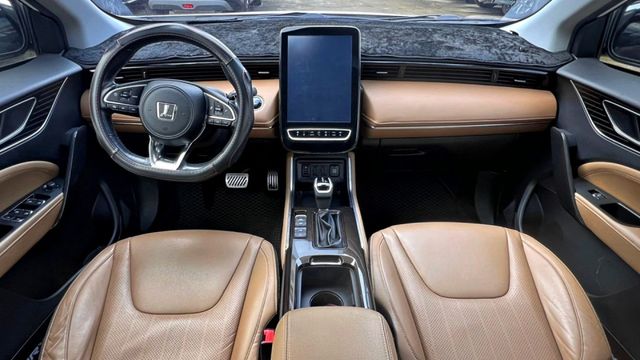 2020年 納智捷 URX 1.8L 5人座 12吋螢幕 自動跟車 360環景 電尾門 結合現代科技與安全配備的一台好車  第4張相片
