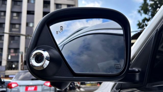 2020年 納智捷 URX 1.8L 5人座 12吋螢幕 自動跟車 360環景 電尾門 結合現代科技與安全配備的一台好車  第12張相片