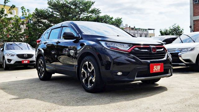 2018年CRV1.5L  渦輪增壓 衛星導航 倒車顯影 巡跡防滑  本田品牌 王者風範 奔馳道路 耐用省油  第3張相片