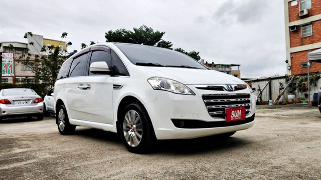 2014年 納智傑 M7 2.2L 天窗  I KEY 倒車顯影 衛星導航 駕駛座電動椅 里程才6萬公里 漂亮車 無待修  第3張相片