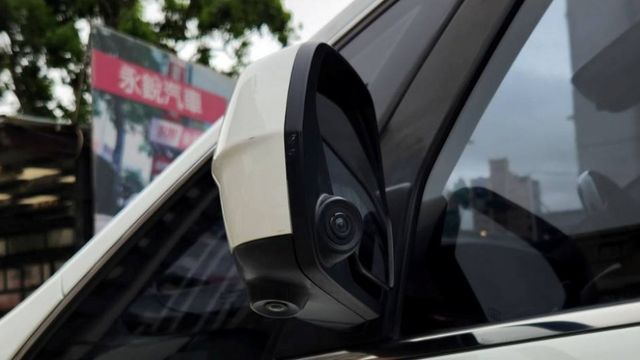 2014年 納智傑 M7 2.2L 天窗  I KEY 倒車顯影 衛星導航 駕駛座電動椅 里程才6萬公里 漂亮車 無待修  第9張相片