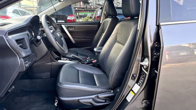 2014年 阿提斯 1.8L~雙安~恆溫空調~電折後視鏡~最佳家庭房車代步首選~省油好開~漂亮無待修~可全額貸  第5張相片