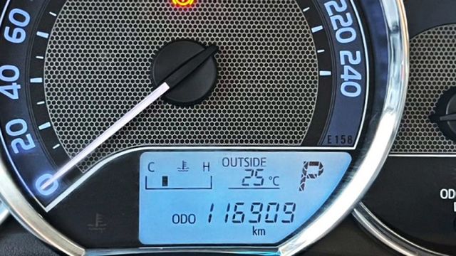 2014年 阿提斯 1.8L~雙安~恆溫空調~電折後視鏡~最佳家庭房車代步首選~省油好開~漂亮無待修~可全額貸  第9張相片
