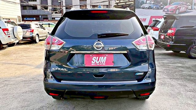 2017年 日產  X-TRAIL 2.0L 頂規玩美 影音版 雙區恆溫 車頂行李架 認證車 空間大又舒適 原漆 無待修  第19張相片