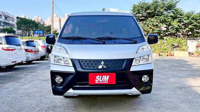 2020年 得利卡 2.4L 5人座 頭家打拼最佳超值商用車~漂亮車 無敵大空間 改裝露營座椅 載人載物 旅遊 好幫手  第2張相片