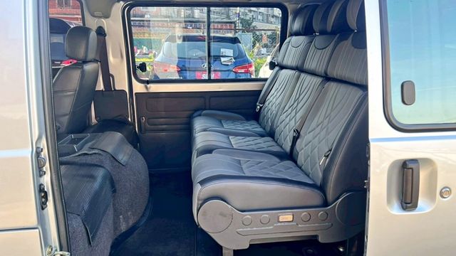 2020年 得利卡 2.4L 5人座 頭家打拼最佳超值商用車~漂亮車 無敵大空間 改裝露營座椅 載人載物 旅遊 好幫手  第6張相片