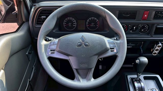 2020年 得利卡 2.4L 5人座 頭家打拼最佳超值商用車~漂亮車 無敵大空間 改裝露營座椅 載人載物 旅遊 好幫手  第7張相片