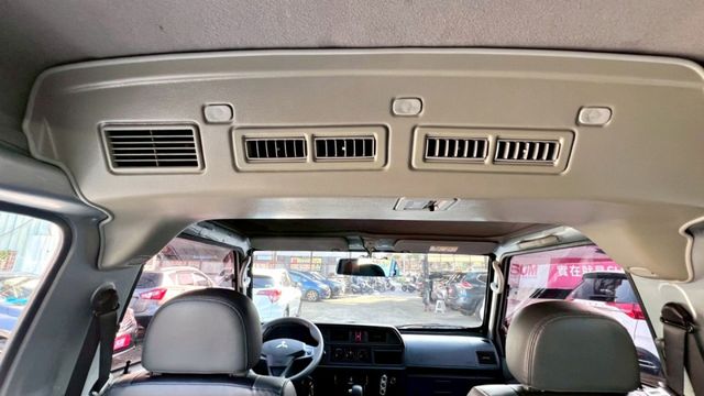 2020年 得利卡 2.4L 5人座 頭家打拼最佳超值商用車~漂亮車 無敵大空間 改裝露營座椅 載人載物 旅遊 好幫手  第13張相片