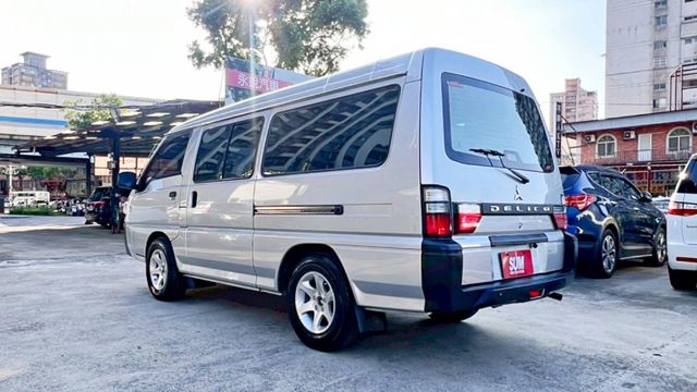2020年 得利卡 2.4L 5人座 頭家打拼最佳超值商用車~漂亮車 無敵大空間 改裝露營座椅 載人載物 旅遊 好幫手  第18張相片