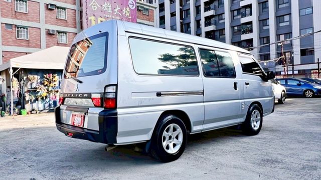 2020年 得利卡 2.4L 5人座 頭家打拼最佳超值商用車~漂亮車 無敵大空間 改裝露營座椅 載人載物 旅遊 好幫手  第20張相片