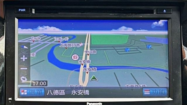 2017年 勁歌 2.4L~5+2人座~旗艦 頂規型 一手車 原版件 最耐操好開的賺錢車~車漂亮~可全額貸  第11張相片