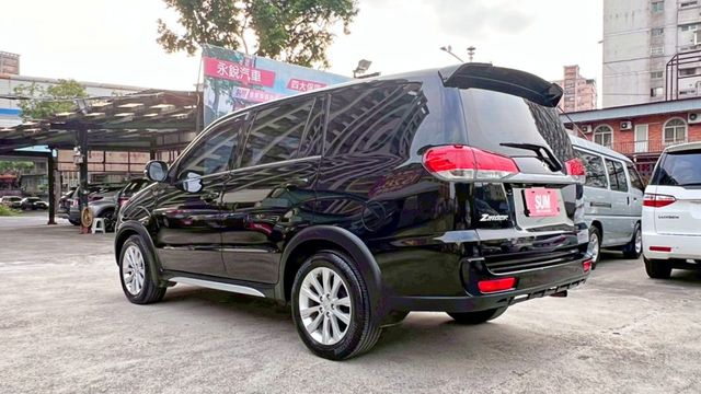 2017年 勁歌 2.4L~5+2人座~旗艦 頂規型 一手車 原版件 最耐操好開的賺錢車~車漂亮~可全額貸  第18張相片