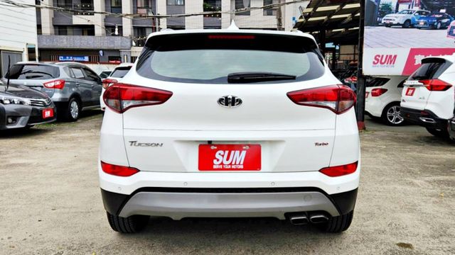 2017年 TUCSON Turbo 汽油 1.6L~6安~I-KEY~雙區恆溫~循跡防滑~超美休旅~物超所值 可全額貸  第18張相片