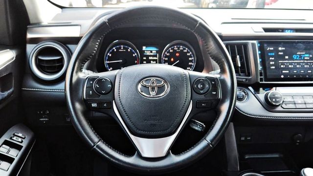 2017年 TOYOTA RAV4 2.0L~I-KEY~定速~衛星導航~倒車顯影~雙區恆溫~優質實惠幸福家庭休旅~  第7張相片