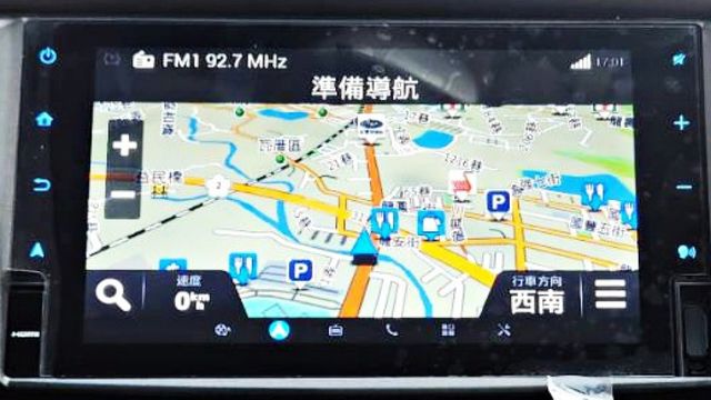2017年 TOYOTA RAV4 2.0L~I-KEY~定速~衛星導航~倒車顯影~雙區恆溫~優質實惠幸福家庭休旅~  第9張相片