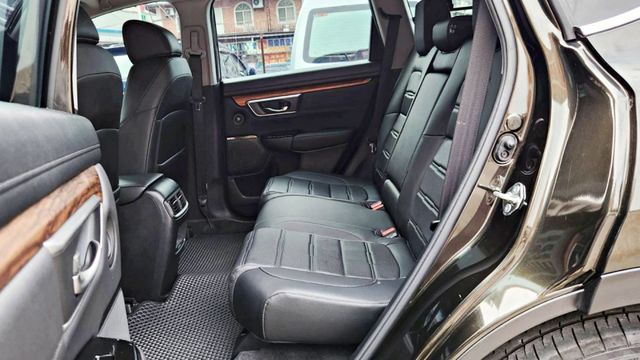 2017年 本田 CR-V 1.5L 頂規S版~換檔撥片~車道偏離~衛星導航~渦輪增壓 小CC數 省稅金 大馬力~  第6張相片