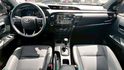 2021年TOYOTA HILUX 2.8L 四輪傳動 柴油貨車版 皮卡 鋼鐵悍將 工作 越野 載重 征服地形的專業玩家  第4張縮圖