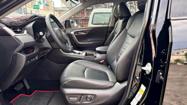 2020年 RAV4 2.0L~9安~I-KEY~駕駛座記憶座椅~雙前座電熱椅~最優質進口首選家庭休旅車~  第5張相片